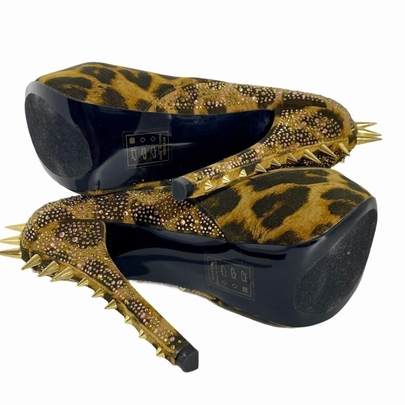 Scene Studded Platform Leopard print Heels size8.5 - Picture 7 of 14